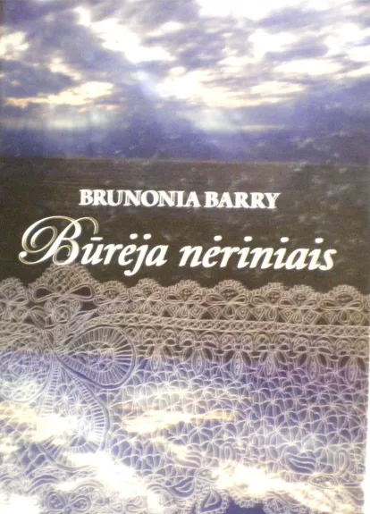 Būrėja nėriniais