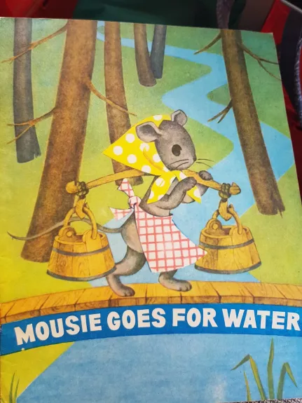 Mousie goes for water