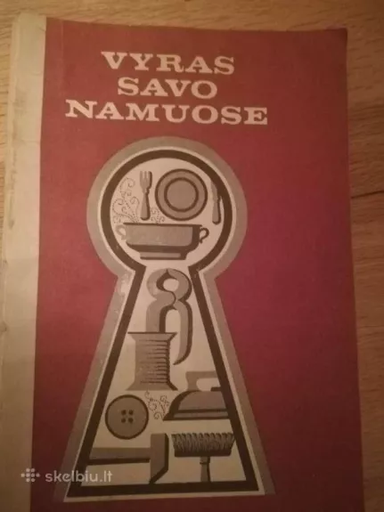 Vyras savo namuose