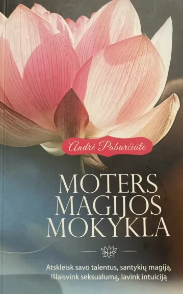 Moters magijos mokykla