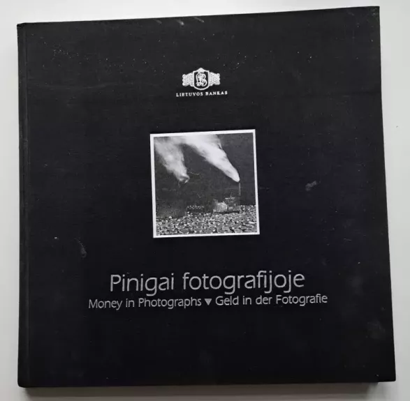 Pinigai fotografijoje