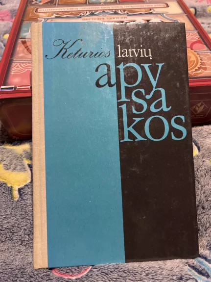 Keturios latvių apysakos