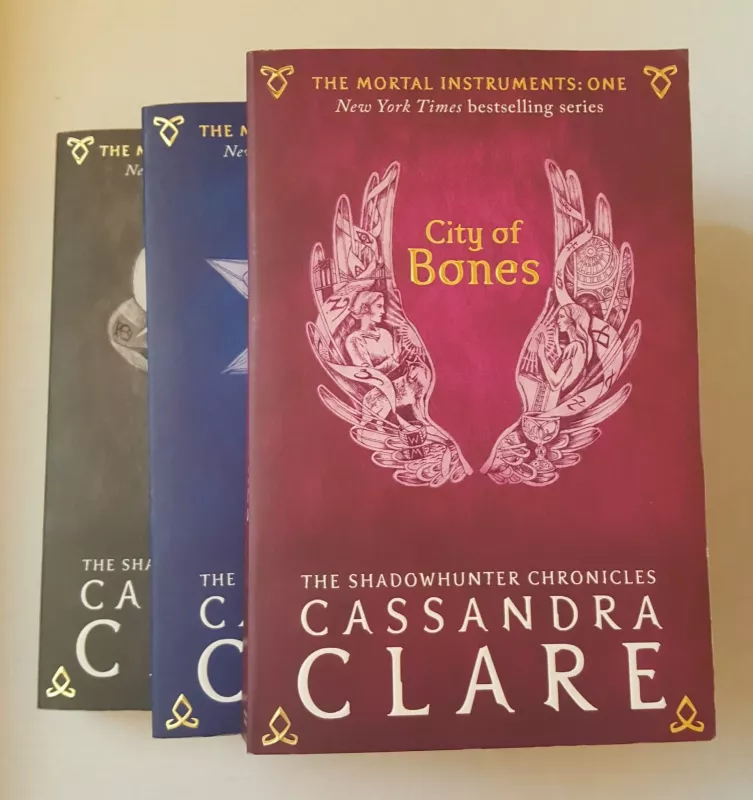 City of Bones - clare cassandra, knyga