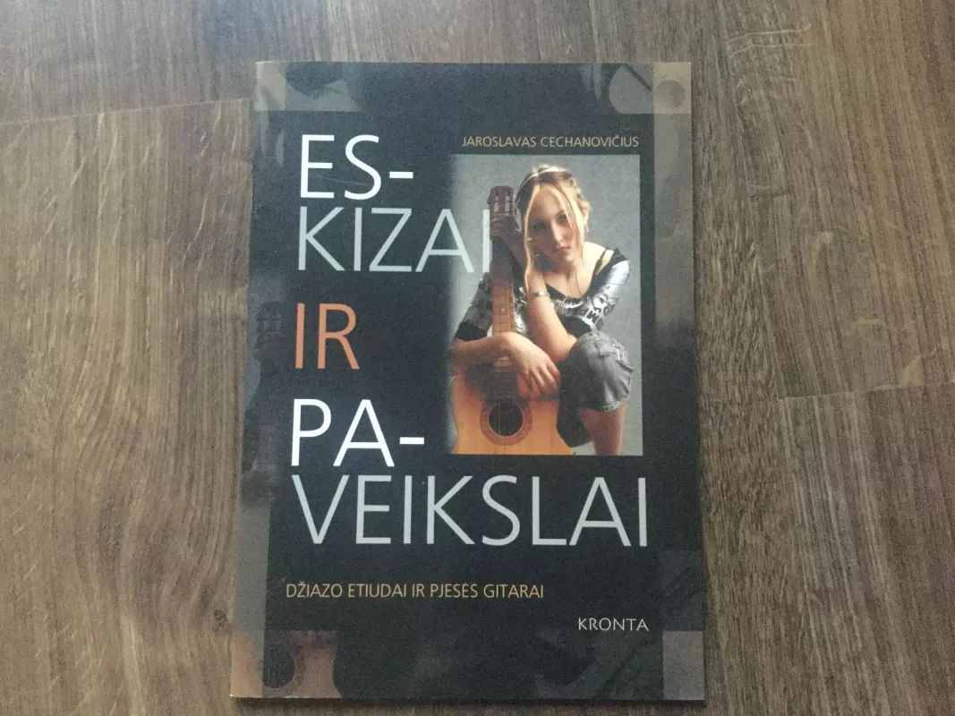 Eskizai ir paveikslai - Autorių Kolektyvas, knyga