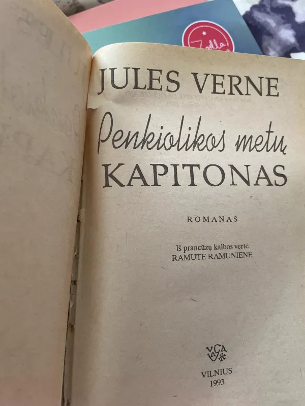 Penkiolikos metų kapitonas - Žiulis Vernas, knyga