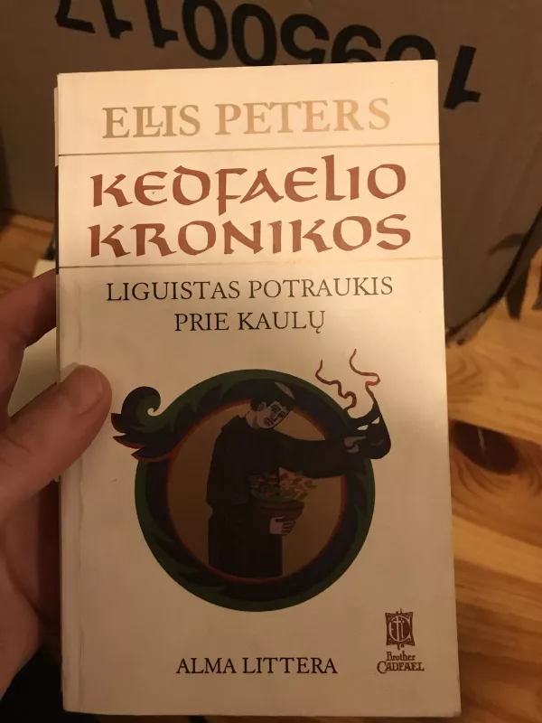 Liguistas potraukis prie kaulų - Ellis Peters, knyga