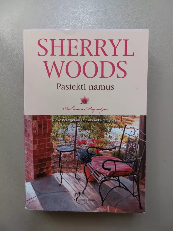 Pasiekti namus - Sherryl Woods, knyga