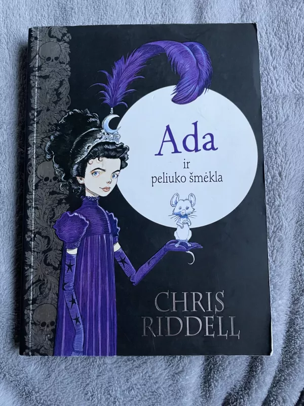 Ada ir peliuko šmėkla - Chris Riddell, knyga