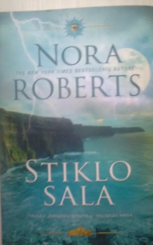 Stiklo sala - Nora Roberts, knyga