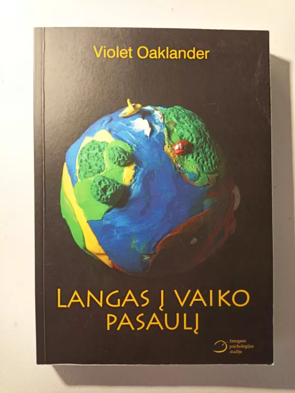 Langas į vaiko pasaulį - Violet Oaklander, knyga