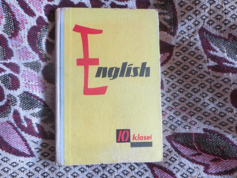 English: Anglų kalbos vadovėlis 10 klasei