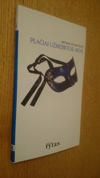 Plačiai užmerktos akys