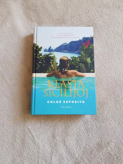 Klasta Sicilijoj - Chloe Esposito, knyga 1