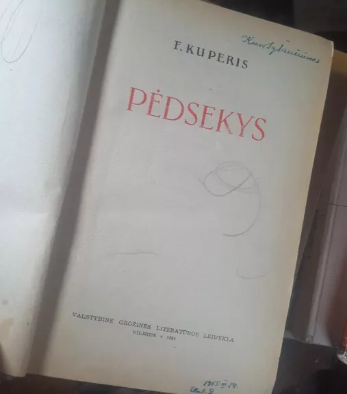 PĖDSEKYS - Dž. F. Kuperis, knyga 1