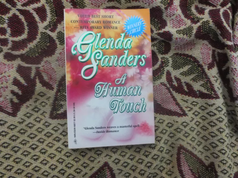 A Human Touch - Glenda Sanders, knyga