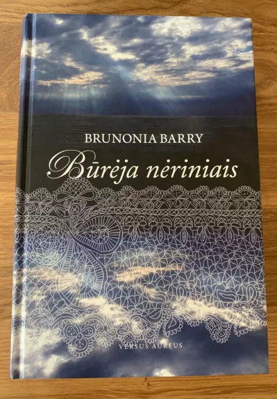 Būrėja nėriniais - Brunonia Barry, knyga 1