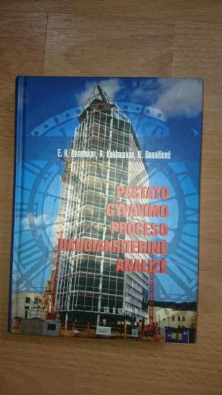 Pastato gyvavimo ciklo termodinaminės analizės modelis