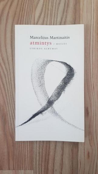 Atmintys: meilės lyrikos albumas