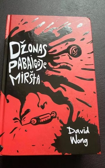 Džonas pabaigoje miršta
