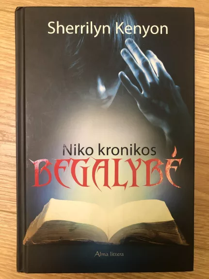 Begalybė. Niko kronikos - Sherrilyn Kenyon, knyga