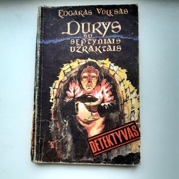 Durys su septyniais užraktais