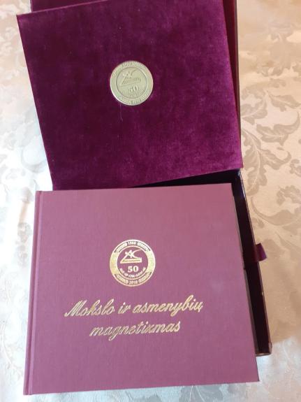 Mokslo ir asmenybių magnetizmas