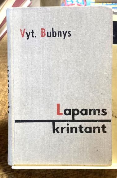 Lapams krintant