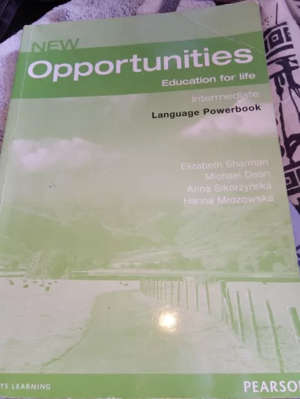 New oppoetunities education for Life intermediate language powerbook - Autorių Kolektyvas, knyga