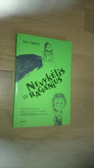 Nevykėlis ir raganius