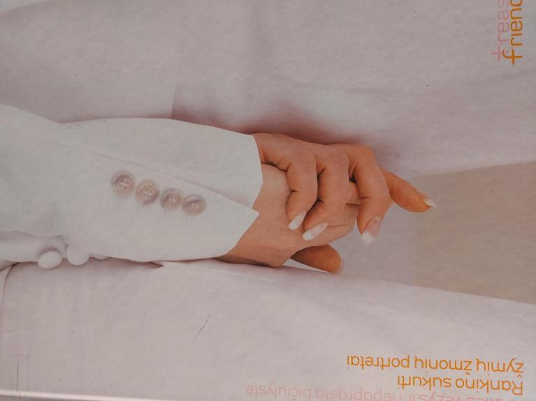 Krūties vėžys ir nepaprasta bičiulystė. Rankino sukurti žymių žmonių portretai