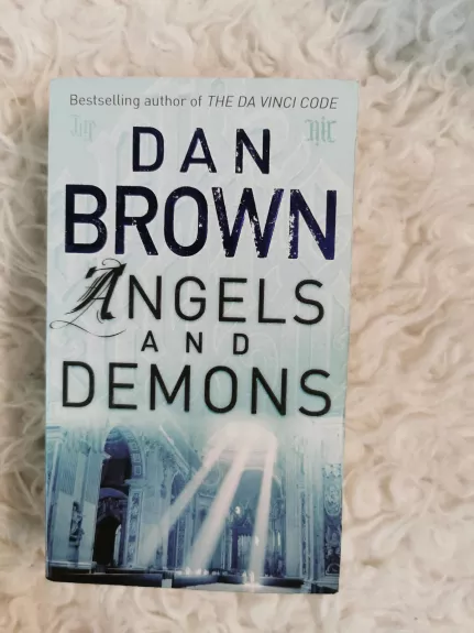 Angels and Demons - Dan Brown, knyga