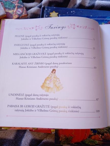 Pasakos apie tikras, nepramanytas karalaites