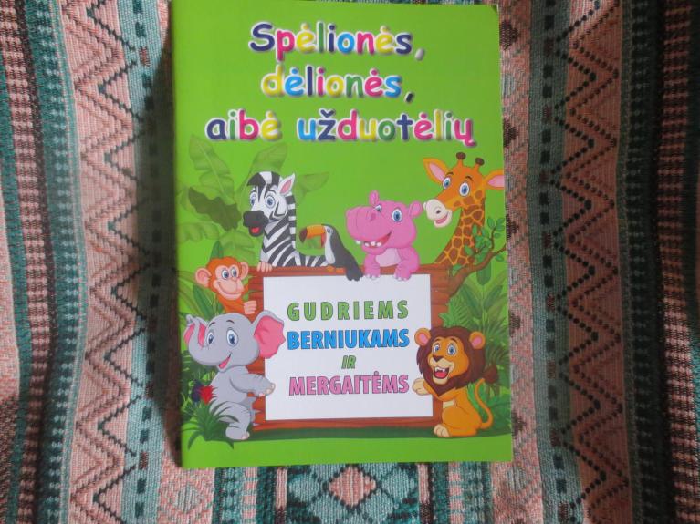 Spėlionės, dėlionės, aibė užduotėlių.