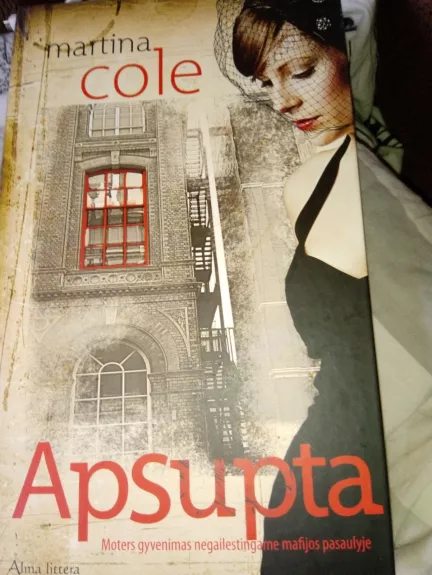 Apsupta - Martina Cole, knyga