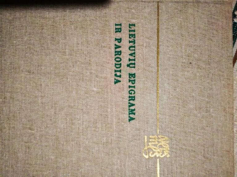 Lietuvių epigrama ir parodija