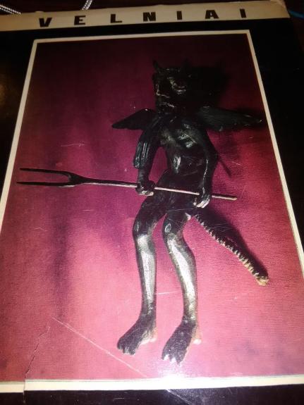 Velniai: dailininko Antano Žmuidzinavičiaus kolekcija