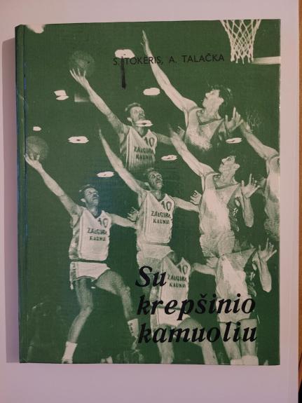 Su krepšinio kamuoliu