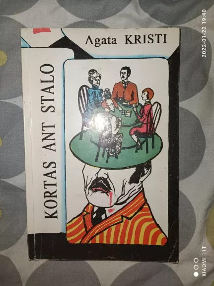 Kortas ant stalo - Agatha Christie, knyga