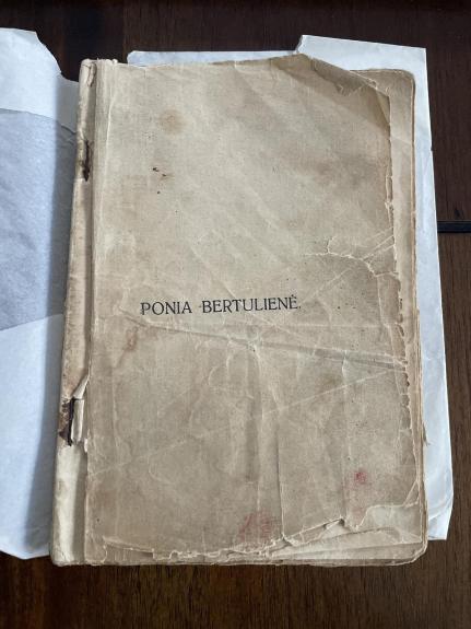 Ponia Bertulienė - Juozas Grušas, knyga 1