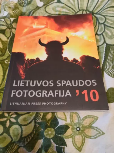 Lietuvos spaudos fotografija' 10 - Autorių Kolektyvas, knyga