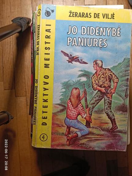 Jo didenybė paniuręs