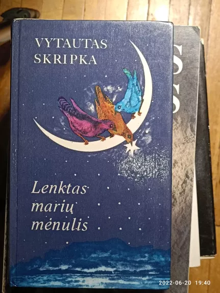 Lenktas marių mėnulis - Vytautas Skripka, knyga