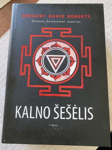 Kalno šešėlis - Autorių Kolektyvas, knyga