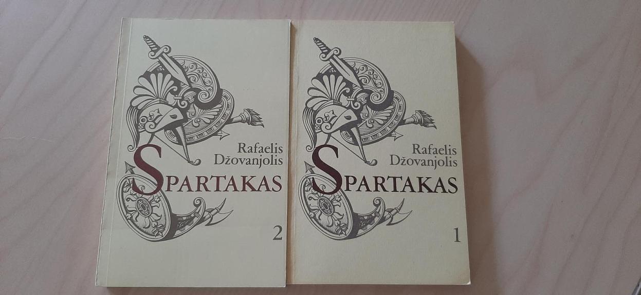 Spartakas (2 tomai)