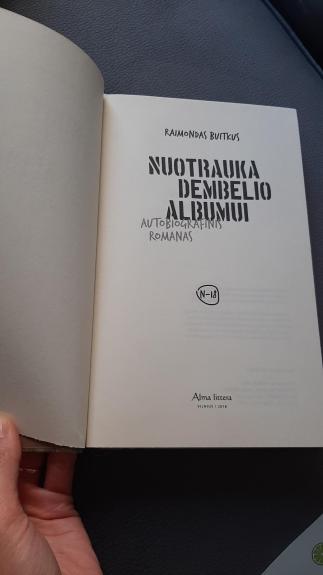 Nuotrauka dembelio albumui