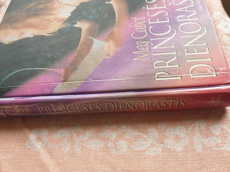 Princesės dienoraštis (1 dalis) - Meg Cabot, knyga 1