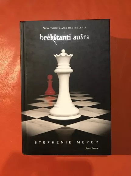 Brėkštanti aušra - Stephenie Meyer, knyga