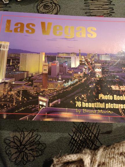Las Vegas: Photobook: 76 Beautiful Pictures