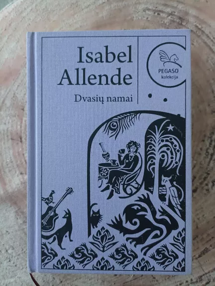 Dvasių Namai - Isabel Allende, knyga