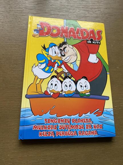 Donaldas ir kiti. Tinginių planeta, mulkiai sutemose ir kai kelią perbėga ragana